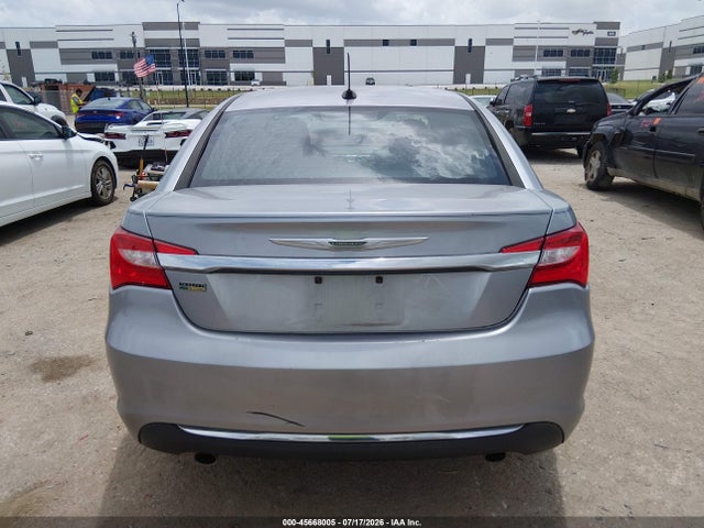 Aukcja sprzedaży 2013 Chrysler 200 Touring, vin: 1C3CCBBG5DN556389, numer aukcji: 45668005