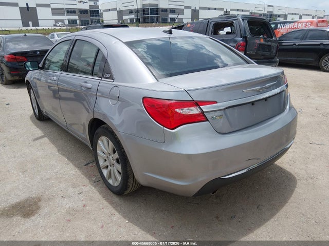 Aukcja sprzedaży 2013 Chrysler 200 Touring, vin: 1C3CCBBG5DN556389, numer aukcji: 45668005