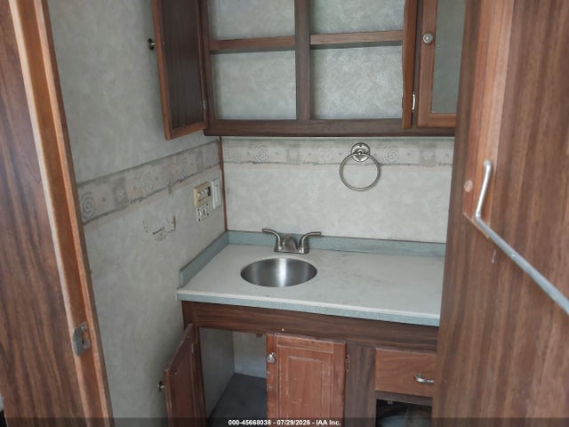 2004 Tiffin Motorhomes Inc Allegro Bay მანქანა იყიდება აუქციონზე, vin: 5B4MP67G843380914, აუქციონის ნომერი: 45668038