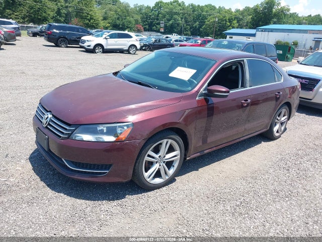 2014 Volkswagen Passat 1.8t Se მანქანა იყიდება აუქციონზე, vin: 1VWBT7A39EC051873, აუქციონის ნომერი: 45668122