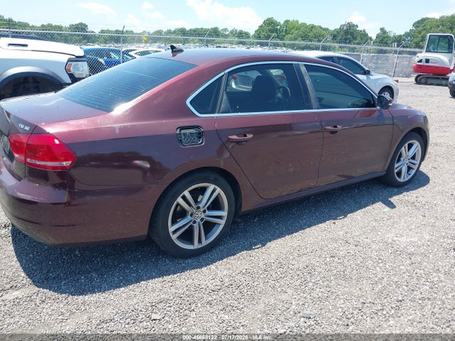 2014 Volkswagen Passat 1.8t Se მანქანა იყიდება აუქციონზე, vin: 1VWBT7A39EC051873, აუქციონის ნომერი: 45668122