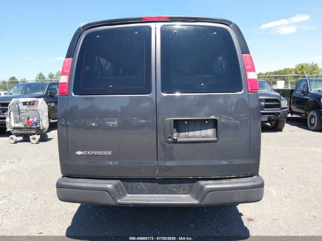 Chevrolet Express 3500 Ls 2017 1GAZGNFFXH1300896 Image 18