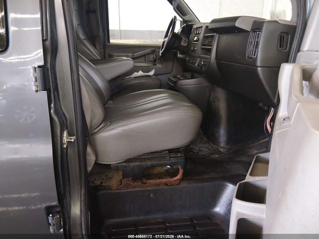 Chevrolet Express 3500 Ls 2017 1GAZGNFFXH1300896 Image 5