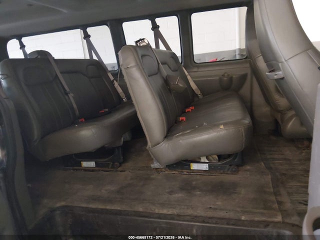 Chevrolet Express 3500 Ls 2017 1GAZGNFFXH1300896 Image 8
