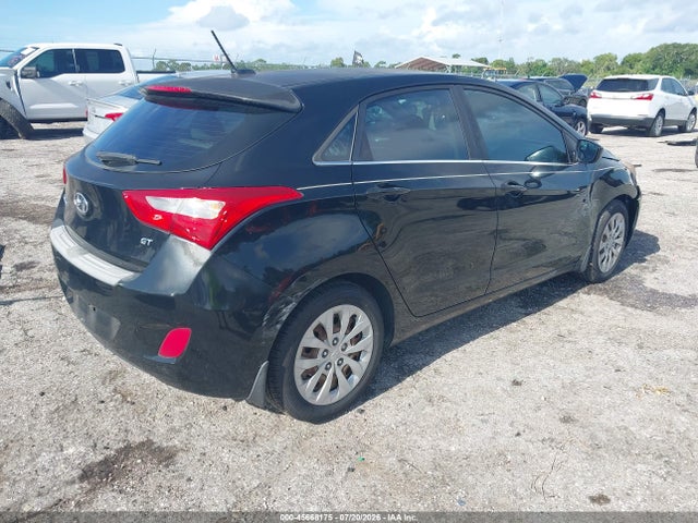 2016 Hyundai Elantra Gt მანქანა იყიდება აუქციონზე, vin: KMHD35LH9GU335229, აუქციონის ნომერი: 45668175