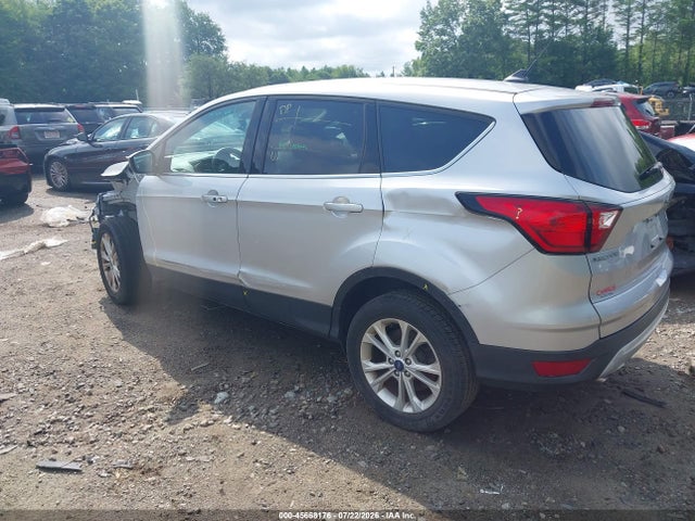 45668176 :رقم المزاد ، 1FMCU9GD1KUB82250 vin ، 2019 Ford Escape Se مزاد بيع