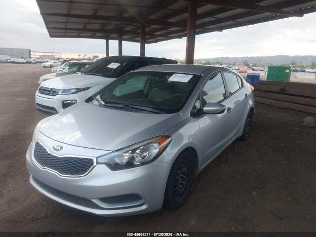 KNAFK4A63F5371533 KIA FORTE LX