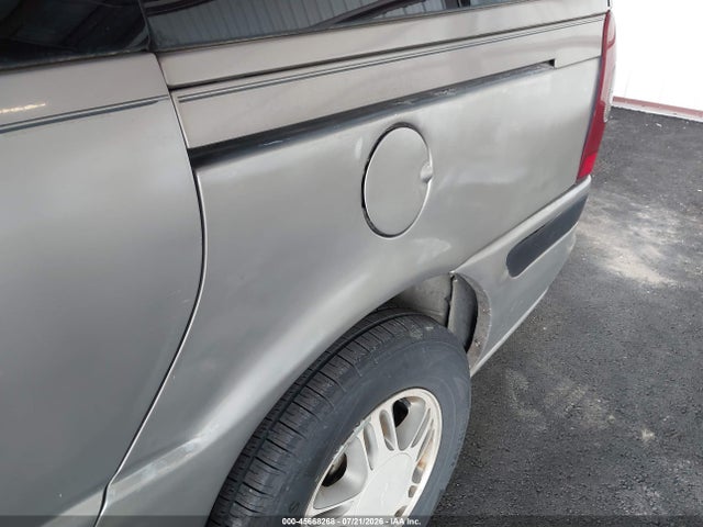 45668268 :رقم المزاد ، 1GNDX03E14D166957 vin ، 2004 Chevrolet Venture Ls مزاد بيع