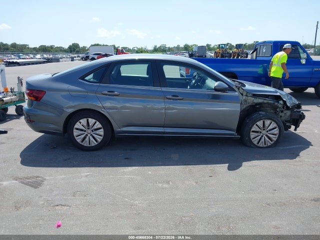 Продажа на аукционе авто 2019 Volkswagen Jetta 1.4t R-line/1.4t S/1.4t Se, vin: 3VWC57BUXKM253038, номер лота: 45668304