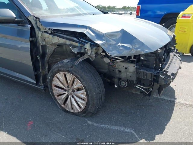 Продажа на аукционе авто 2019 Volkswagen Jetta 1.4t R-line/1.4t S/1.4t Se, vin: 3VWC57BUXKM253038, номер лота: 45668304