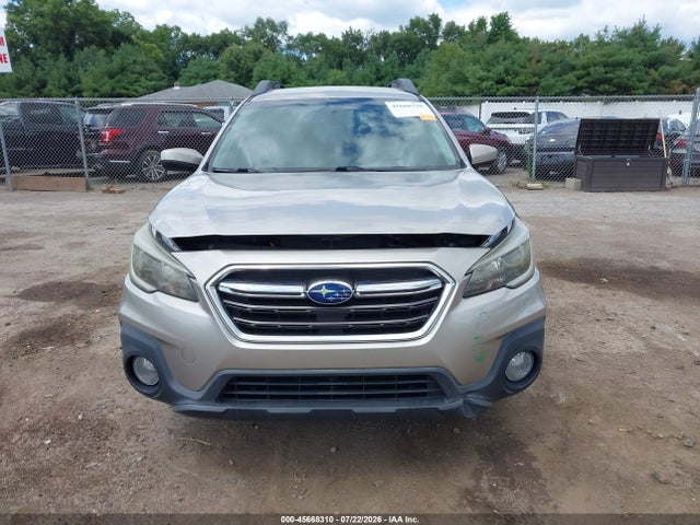 Продажа на аукционе авто 2018 Subaru Outback 2.5i Premium, vin: 4S4BSACC6J3207308, номер лота: 45668310