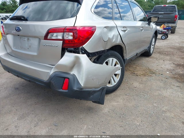 Продажа на аукционе авто 2018 Subaru Outback 2.5i Premium, vin: 4S4BSACC6J3207308, номер лота: 45668310
