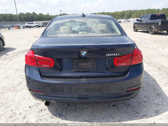 BMW 320i 2017 WBA8E1G5XHNU13678 Image 16