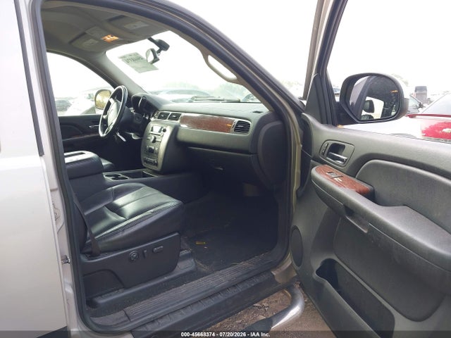 2008 Gmc Sierra 1500 Slt მანქანა იყიდება აუქციონზე, vin: 2GTEK133881196880, აუქციონის ნომერი: 45668374