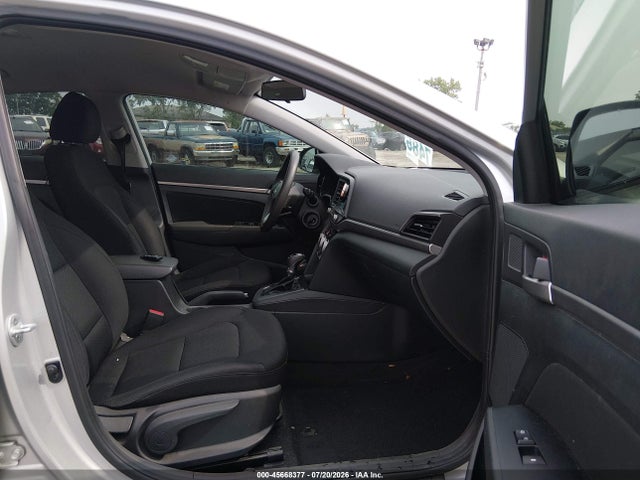 Продажа на аукционе авто 2019 Hyundai Elantra Sel, vin: 5NPD84LF1KH439988, номер лота: 45668377