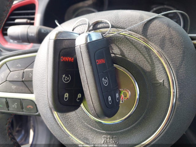 2020 Jeep Renegade Trailhawk 4x4 მანქანა იყიდება აუქციონზე, vin: ZACNJBC1XLPL74727, აუქციონის ნომერი: 45668386