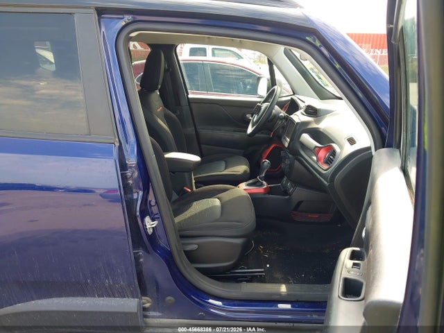 2020 Jeep Renegade Trailhawk 4x4 მანქანა იყიდება აუქციონზე, vin: ZACNJBC1XLPL74727, აუქციონის ნომერი: 45668386