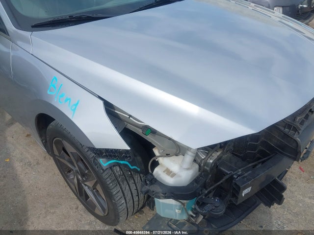Продажа на аукционе авто 2023 Hyundai Elantra Sel, vin: 5NPLS4AG8PH118790, номер лота: 45668394