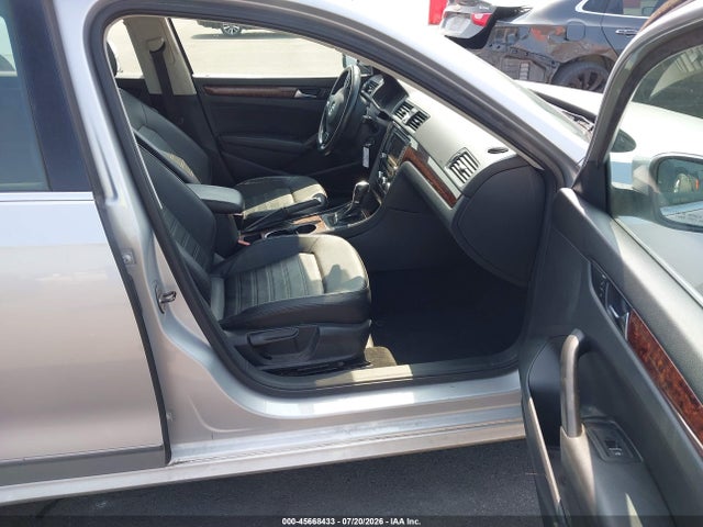 Aukcja sprzedaży 2013 Volkswagen Passat 2.5l Sel, vin: 1VWCH7A35DC022763, numer aukcji: 45668433