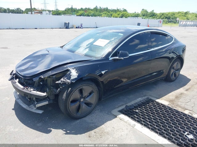 Tesla Model 3 Long Range/mid Range 2018 5YJ3E1EA0JF157231 Image 2