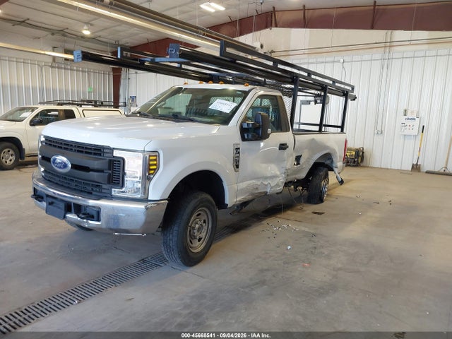 Ford F-250 Xl 2019 1FTBF2B6XKED55283 Image 2