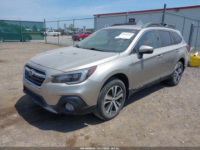 45668555 :رقم المزاد ، 4S4BSENC8J3330662 vin ، 2018 Subaru Outback 3.6r Limited مزاد بيع