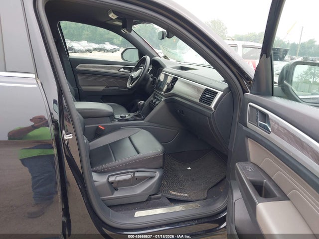 45668637 :رقم المزاد ، 1V2HE2CA1NC203472 vin ، 2022 Volkswagen Atlas Cross Sport 3.6l V6 Se W/technology مزاد بيع