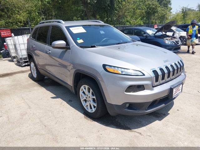 2018 Jeep Cherokee Latitude Fwd მანქანა იყიდება აუქციონზე, vin: 1C4PJLCB9JD531153, აუქციონის ნომერი: 45668674