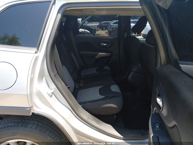 2018 Jeep Cherokee Latitude Fwd მანქანა იყიდება აუქციონზე, vin: 1C4PJLCB9JD531153, აუქციონის ნომერი: 45668674