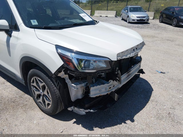 Продаж на аукціоні авто 2019 Subaru Forester Premium, vin: JF2SKAEC8KH578235, номер лоту: 45668683