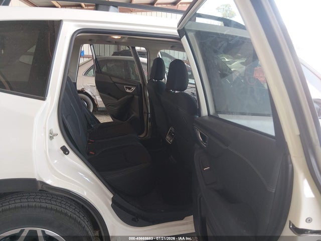 Продаж на аукціоні авто 2019 Subaru Forester Premium, vin: JF2SKAEC8KH578235, номер лоту: 45668683