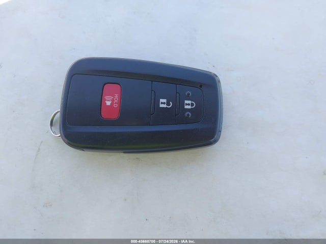 Toyota Prius Two 2017 JTDKBRFU1H3572643 Image 11