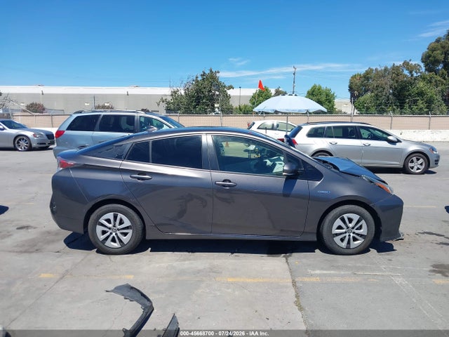 Toyota Prius Two 2017 JTDKBRFU1H3572643 Image 14