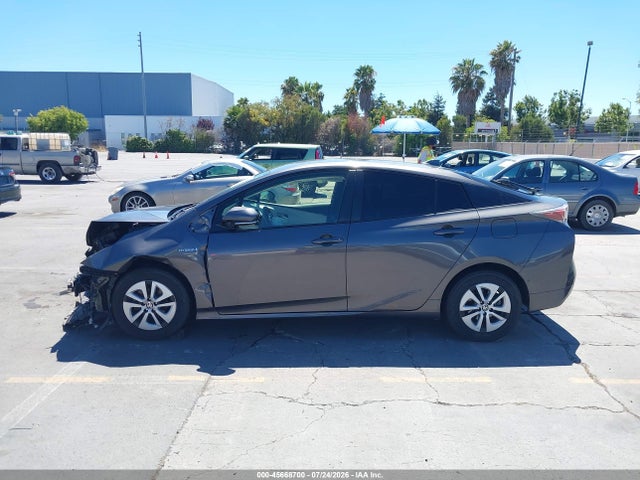 Toyota Prius Two 2017 JTDKBRFU1H3572643 Image 15