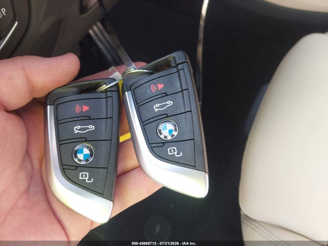 2025 Bmw X4 Xdrive30i მანქანა იყიდება აუქციონზე, vin: 5UX33DT05S9Y09711, აუქციონის ნომერი: 45668712