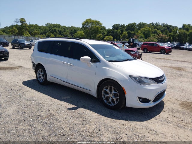 45668783 :رقم المزاد ، 2C4RC1BG2HR520958 vin ، 2017 Chrysler Pacifica Touring-l مزاد بيع