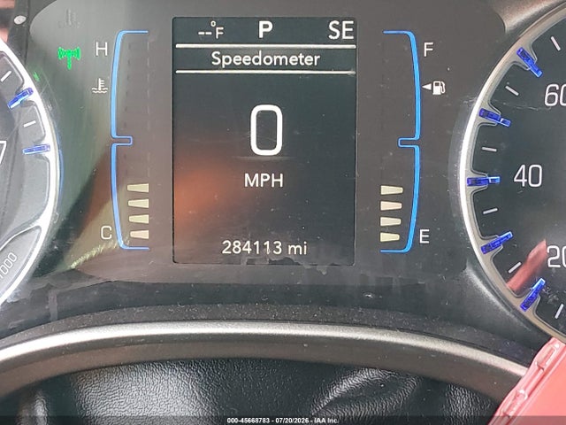 45668783 :رقم المزاد ، 2C4RC1BG2HR520958 vin ، 2017 Chrysler Pacifica Touring-l مزاد بيع
