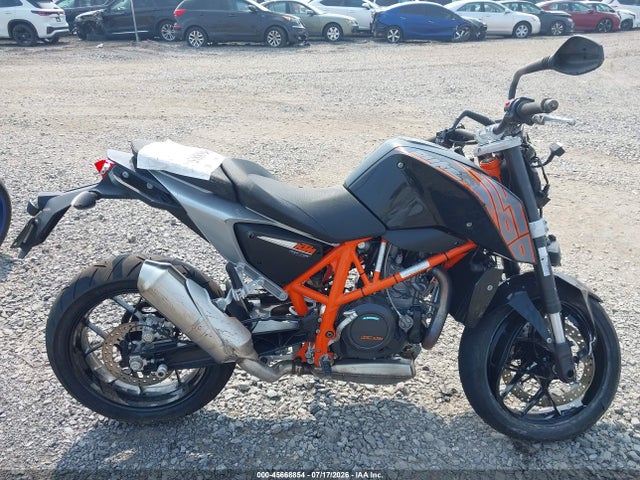 2014 Ktm 690 Duke მანქანა იყიდება აუქციონზე, vin: VBKLDT404EM761318, აუქციონის ნომერი: 45668854
