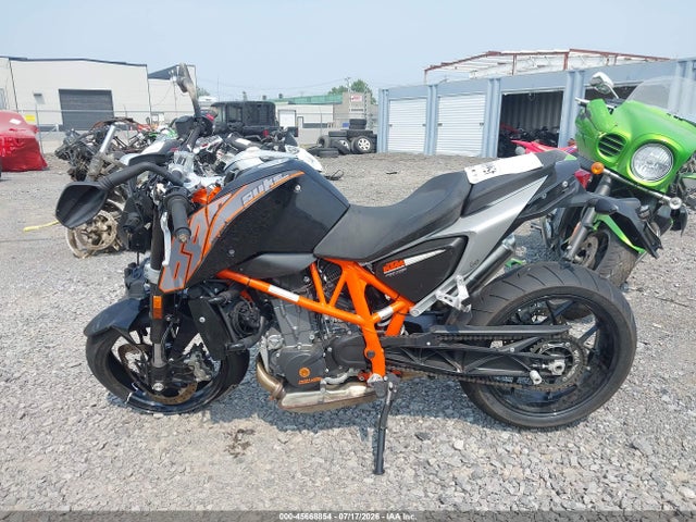 2014 Ktm 690 Duke მანქანა იყიდება აუქციონზე, vin: VBKLDT404EM761318, აუქციონის ნომერი: 45668854
