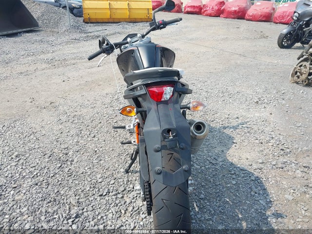 2014 Ktm 690 Duke მანქანა იყიდება აუქციონზე, vin: VBKLDT404EM761318, აუქციონის ნომერი: 45668854