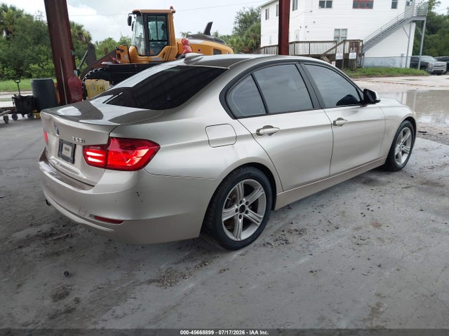 45668899 :رقم المزاد ، WBA3A5C53FP605089 vin ، 2015 Bmw 328i مزاد بيع