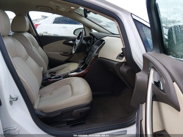 45668909 :رقم المزاد ، 1G4PR5SK5D4211172 vin ، 2013 Buick Verano Convenience Group مزاد بيع