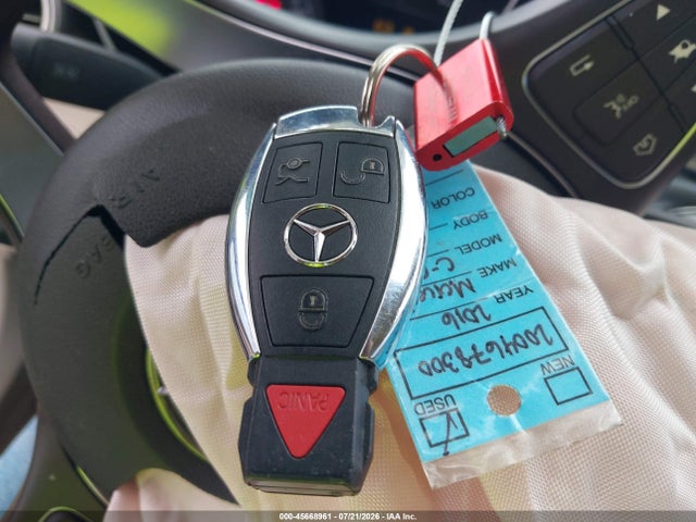 45668961 :رقم المزاد ، 55SWF4KB2GU114901 vin ، 2016 Mercedes-benz C 300 Luxury 4matic مزاد بيع
