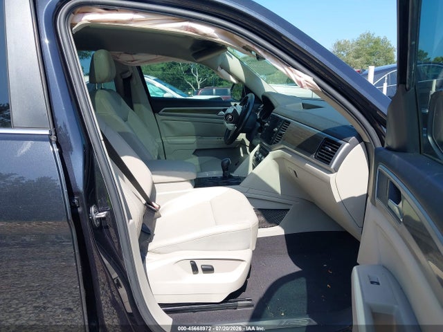 45668972 :رقم المزاد ، 1V2EP2CA5JC599462 vin ، 2018 Volkswagen Atlas 2.0t Sel مزاد بيع