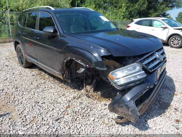 45668972 :رقم المزاد ، 1V2EP2CA5JC599462 vin ، 2018 Volkswagen Atlas 2.0t Sel مزاد بيع