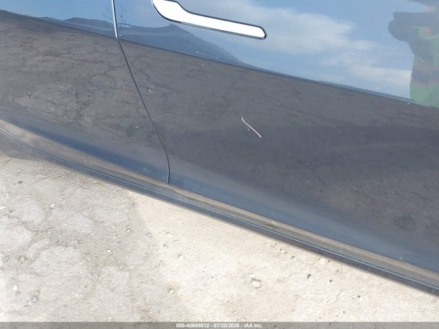 45669032 :رقم المزاد ، 5YJ3E1EB2JF145722 vin ، 2018 Tesla Model 3 Long Range/performance مزاد بيع
