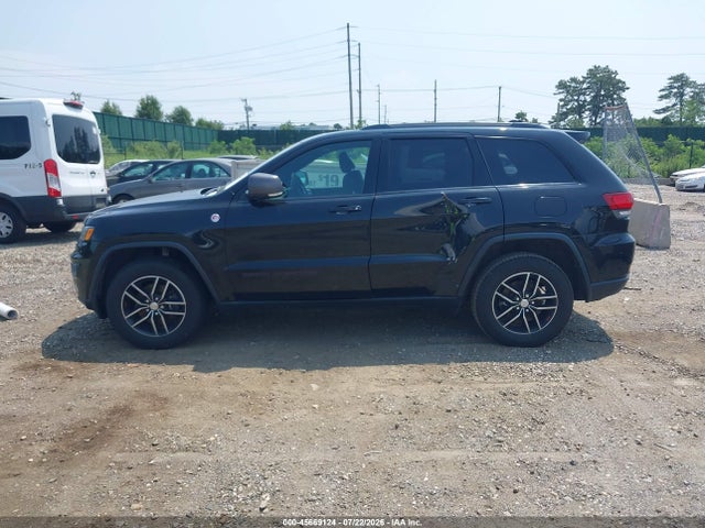 Продаж на аукціоні авто 2017 Jeep Grand Cherokee Trailhawk, vin: 1C4RJFLG7HC635758, номер лоту: 45669124
