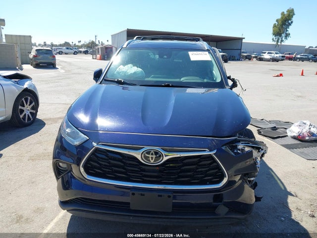 Toyota Highlander Limited 2021 5TDYZRAH5MS080366 Image 13