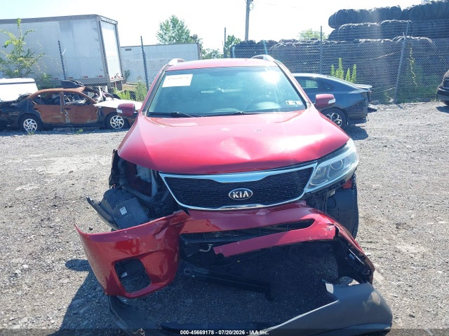 KIA SORENTO LX 2015 5XYKTDA67FG640722 Image 12