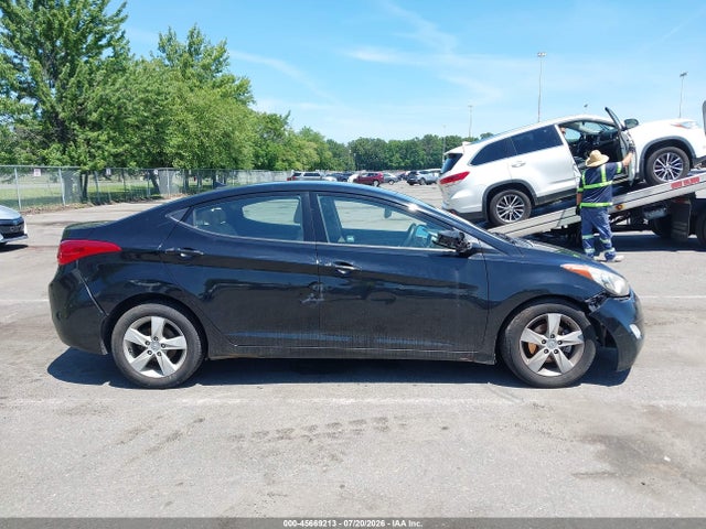 Продажа на аукционе авто 2013 Hyundai Elantra Gls, vin: KMHDH4AE7DU829623, номер лота: 45669213